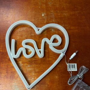 LED Heart Shape Neon Sign | USB or Battery Powered | Valentine’s Day Decor